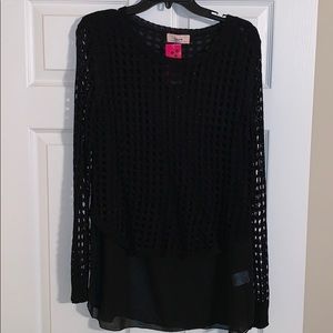 NWT Hera Sweater Size Large